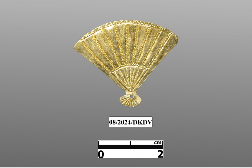 Bộ kim phẩm cung tiến Thánh mẫu Lê Chân được công nhận Bảo vật quốc gia