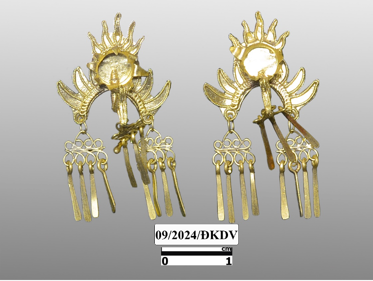 Bộ kim phẩm cung tiến Thánh mẫu Lê Chân được công nhận Bảo vật quốc gia