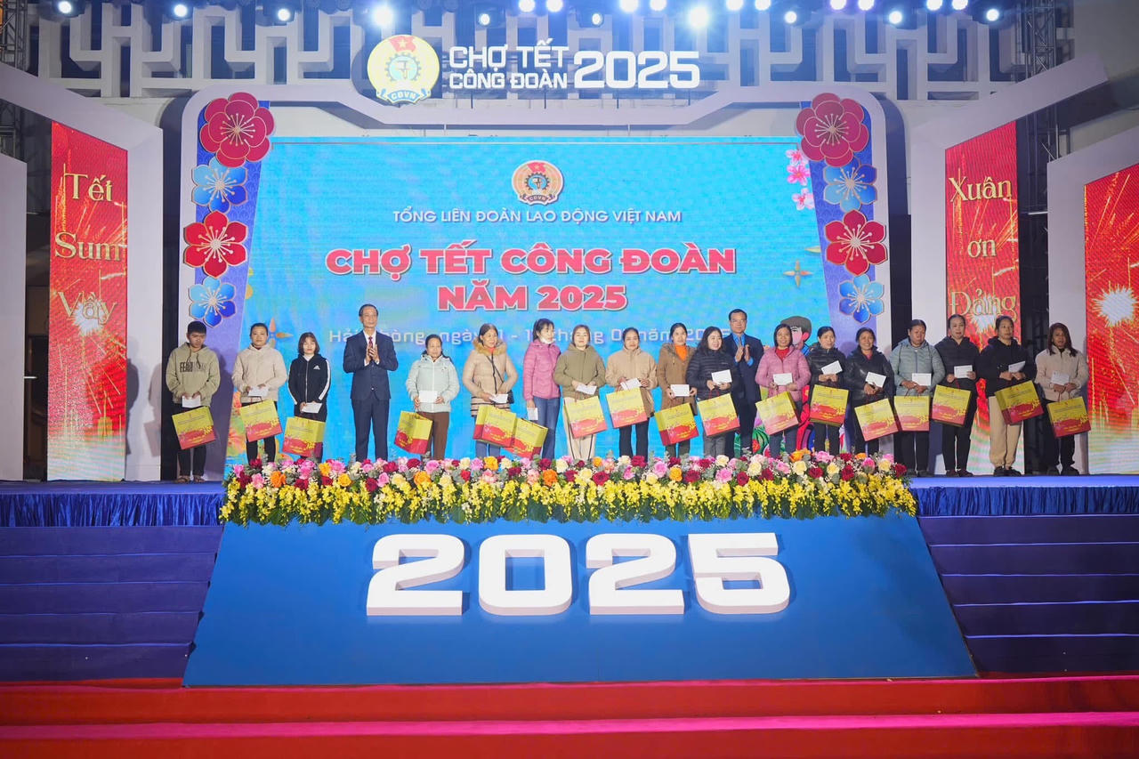 Khai mạc chợ Tết Công đoàn năm 2025 tại Hải Phòng