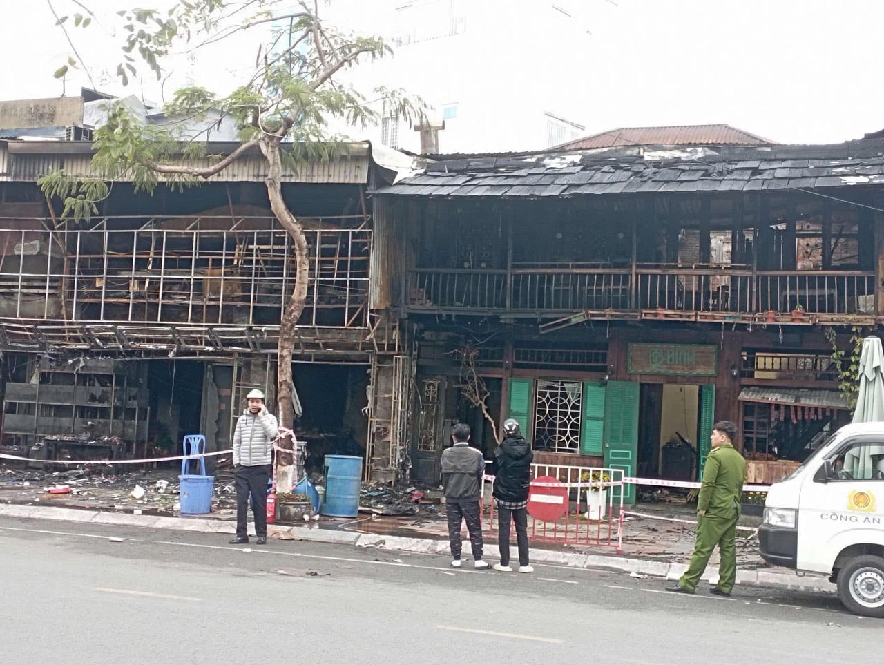 Cháy lớn nhà hàng tại trung tâm TP Hải Phòng 