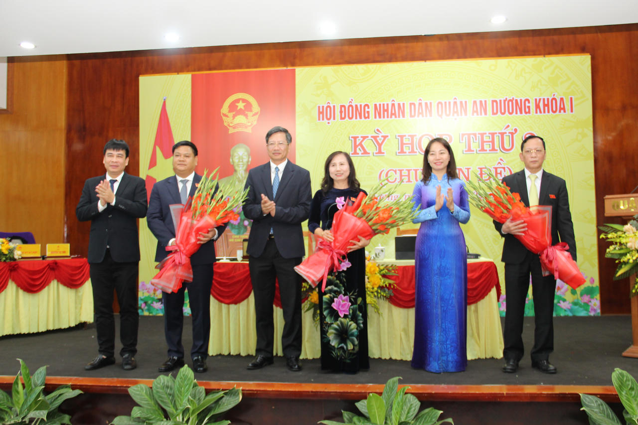 Hải Phòng: Công bố quyết định công tác cán bộ quận An Dương 