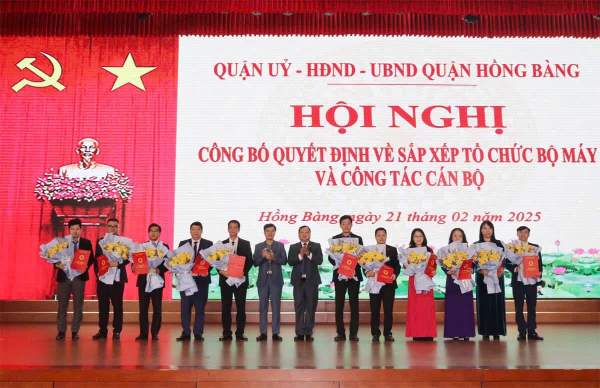 TP Hải Phòng tiếp tục sắp xếp nhân sự bộ máy quận, huyện