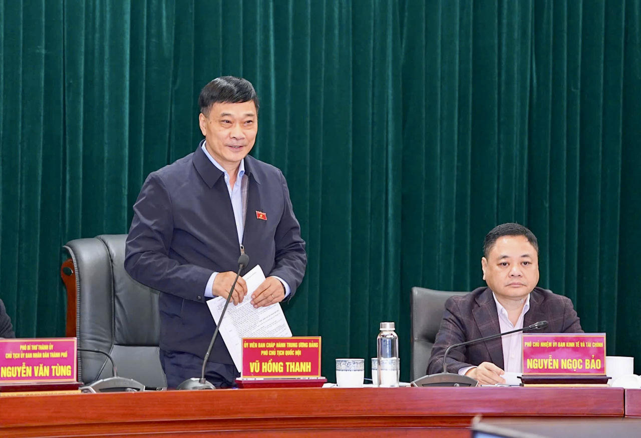 Phó Chủ tịch Quốc hội Vũ Hồng Thanh khảo sát, làm việc tại Hải Phòng