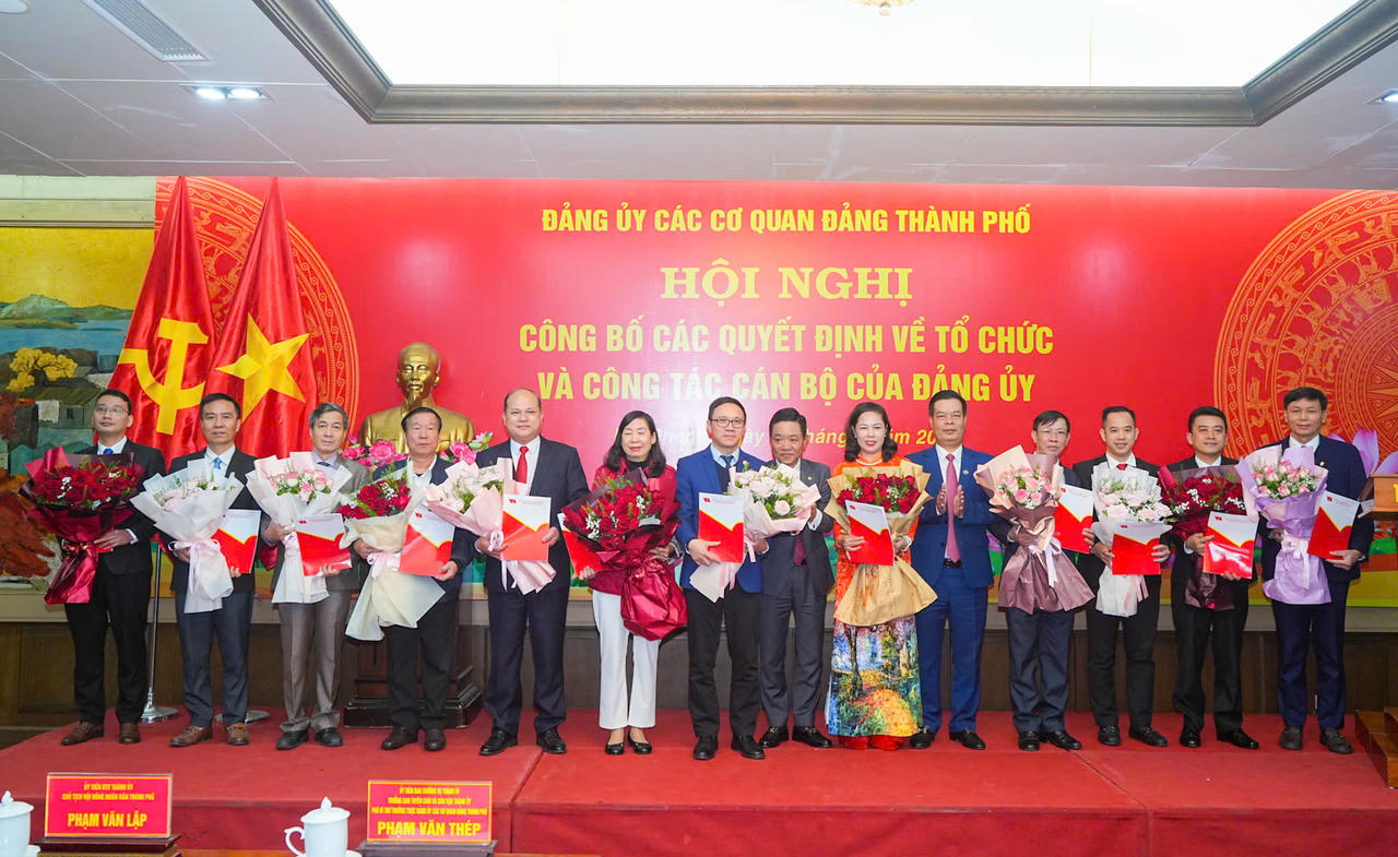Công bố quyết định về tổ chức bộ máy Đảng bộ các cơ quan Đảng TP Hải Phòng