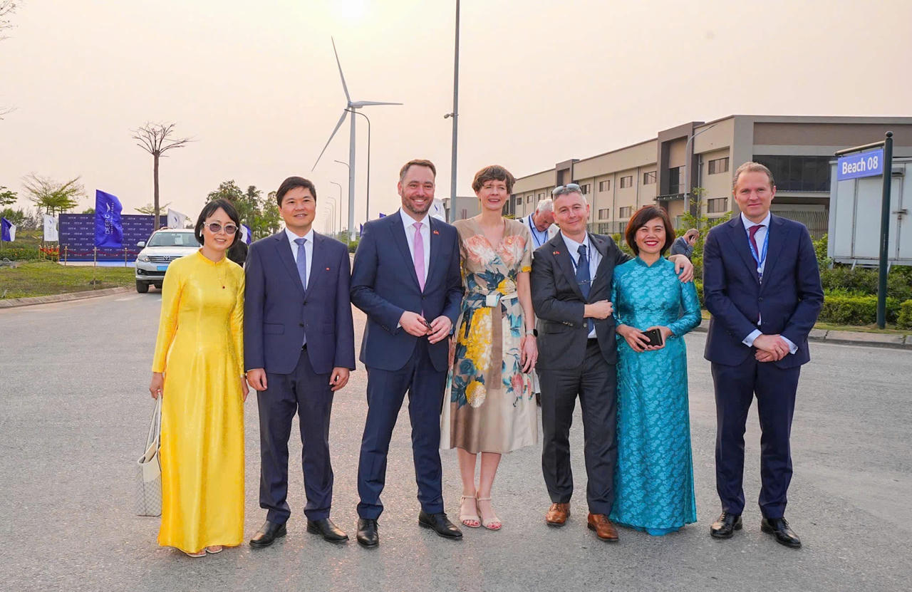 Nhà vua và Hoàng hậu Vương quốc Bỉ thăm Hải Phòng 