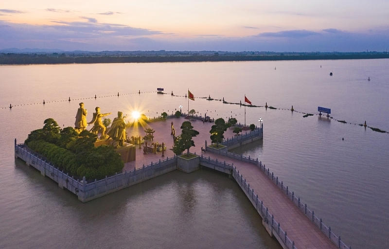 Đánh thức du lịch đường thủy Đất Cảng: Hấp dẫn từ các sản phẩm du lịch mới