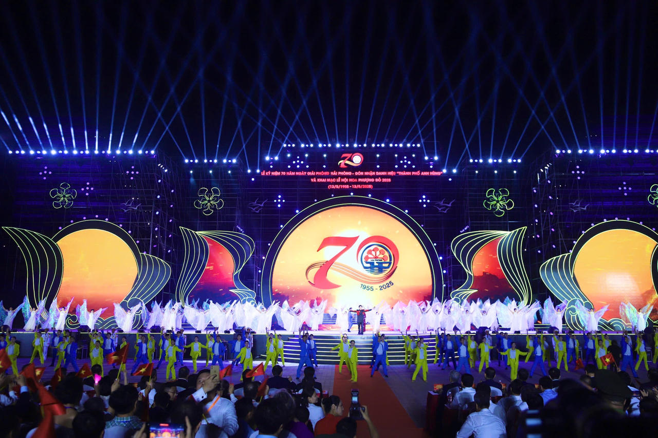 Hải Phòng kỷ niệm 70 năm Ngày Giải phóng, đón nhận danh hiệu 'Thành phố Anh hùng'