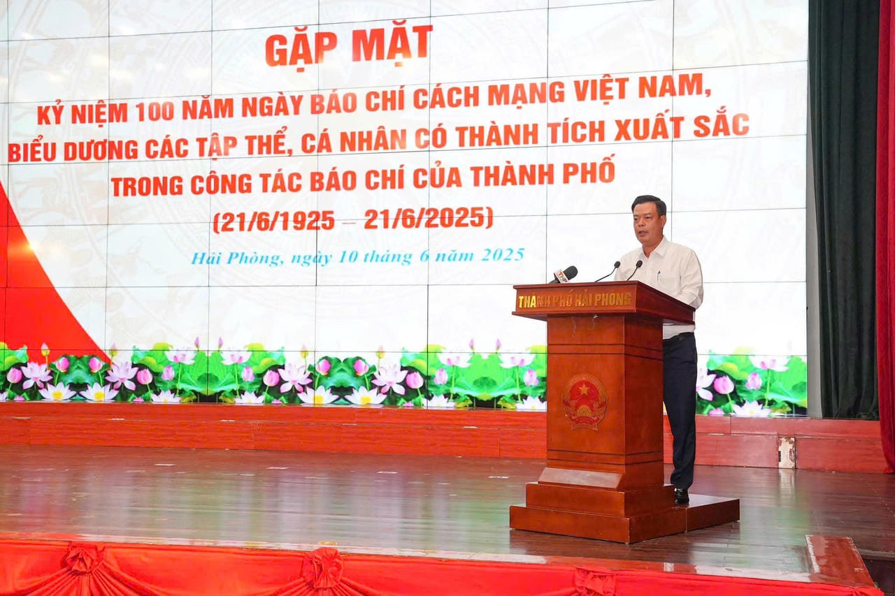 Hải Phòng: Biểu dương tập thể, cá nhân có thành tích xuất sắc trong công tác báo chí 