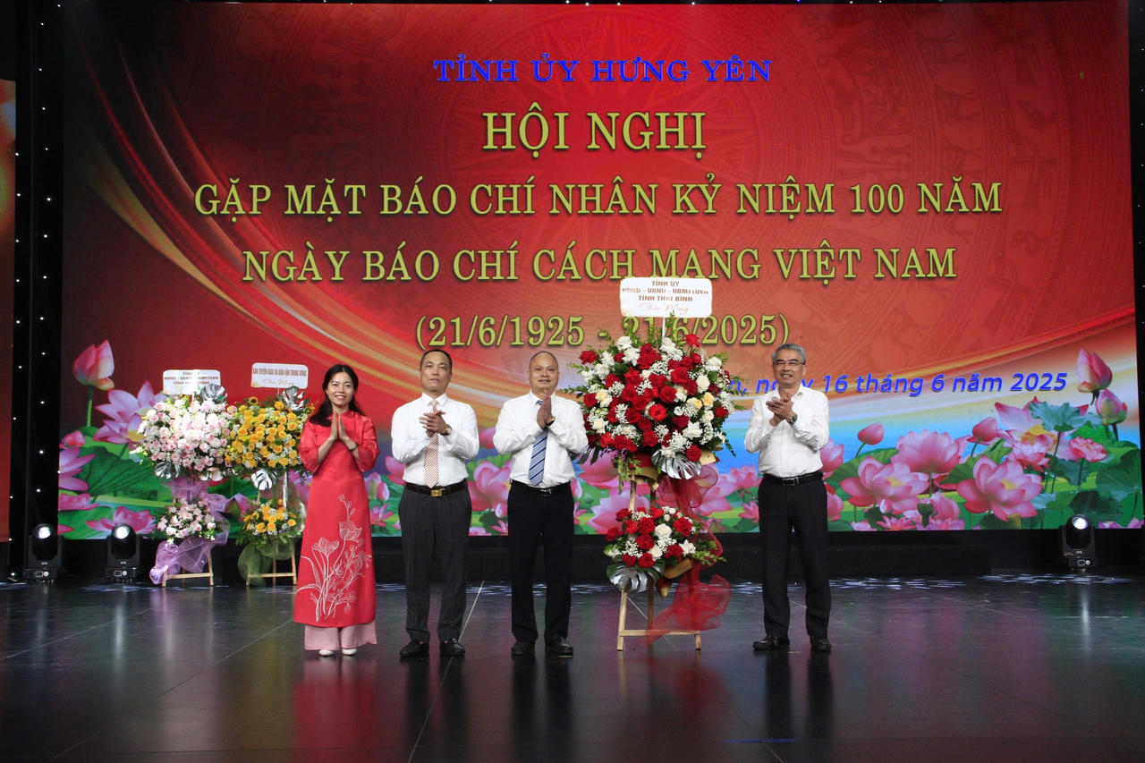 Hưng Yên tổ chức gặp mặt kỷ niệm 100 năm Ngày Báo chí cách mạng Việt Nam