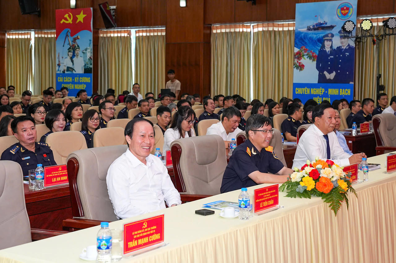 Chi cục Hải quan khu vực III phấn đấu hoàn thành xuất sắc nhiệm vụ được giao nhiệm kỳ mới 