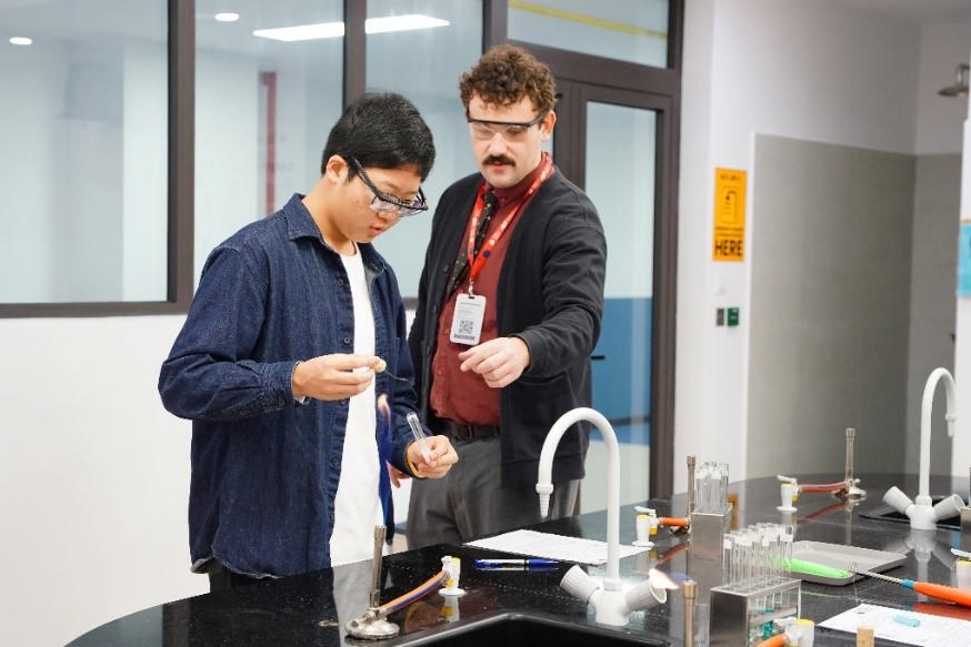 Trải nghiệm giáo dục đẳng cấp quốc tế tại Trường Hà Nội - Toronto