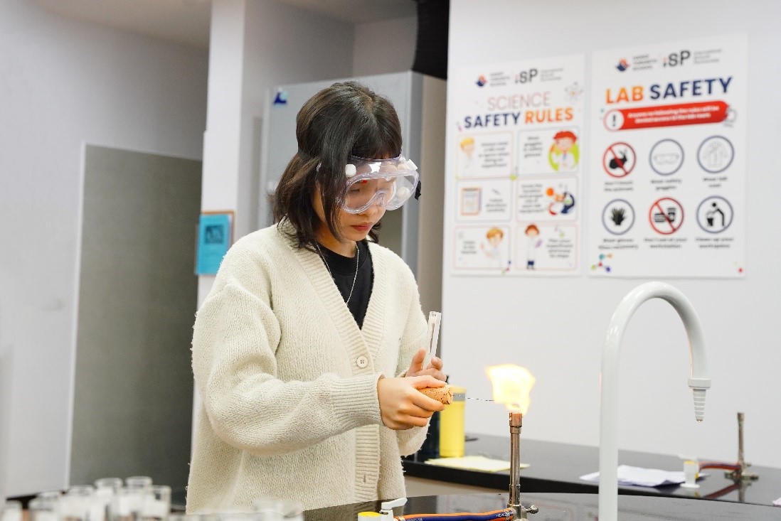 Trải nghiệm giáo dục đẳng cấp quốc tế tại Trường Hà Nội - Toronto