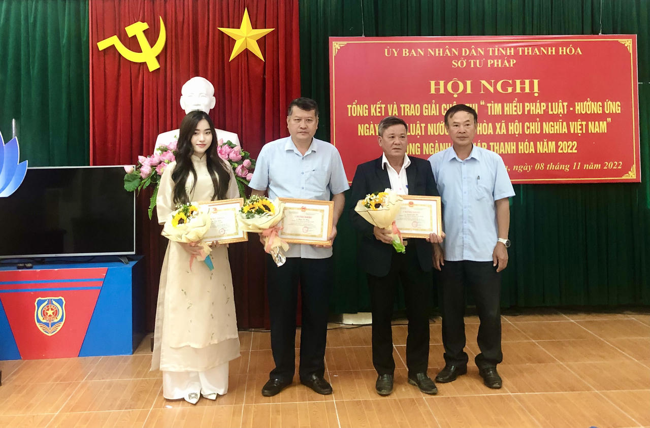 Thanh Hoá trao giải cuộc thi Tìm hiểu pháp luật – Hưởng ứng Ngày Pháp luật Việt Nam