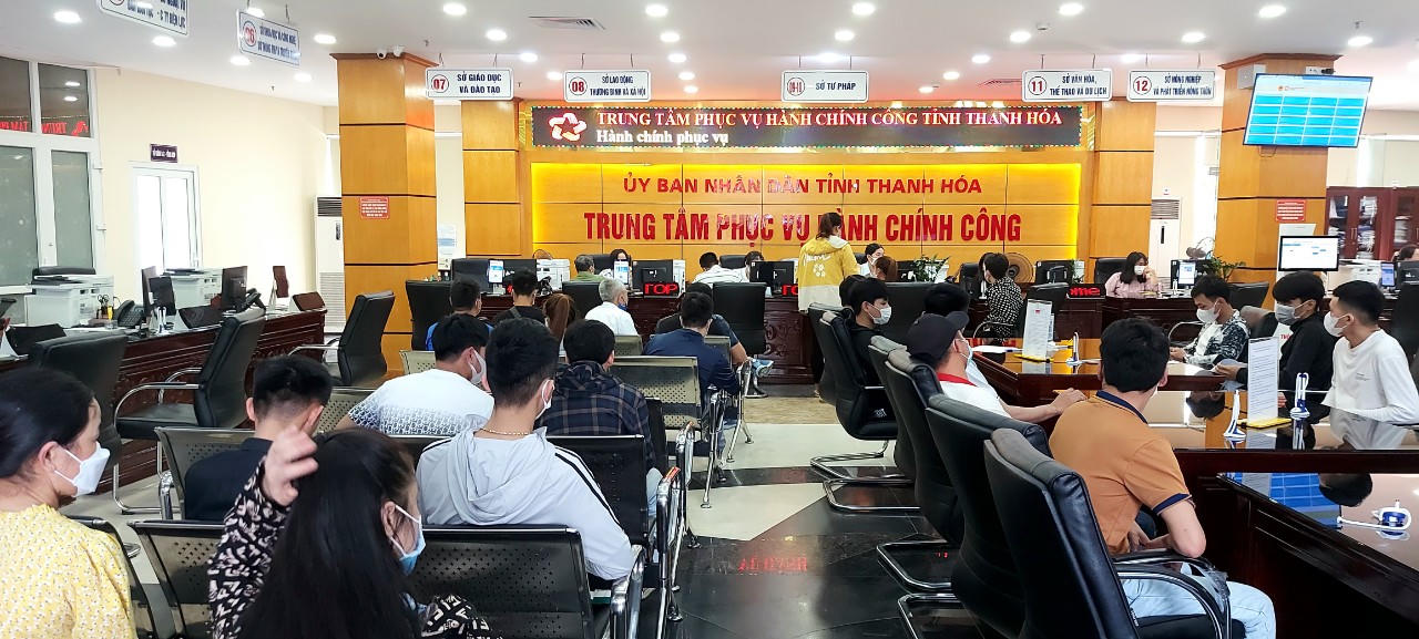 Thanh Hóa yêu cầu thực hiện nghiêm quy định bỏ sổ hộ khẩu giấy trong lĩnh vực giáo dục