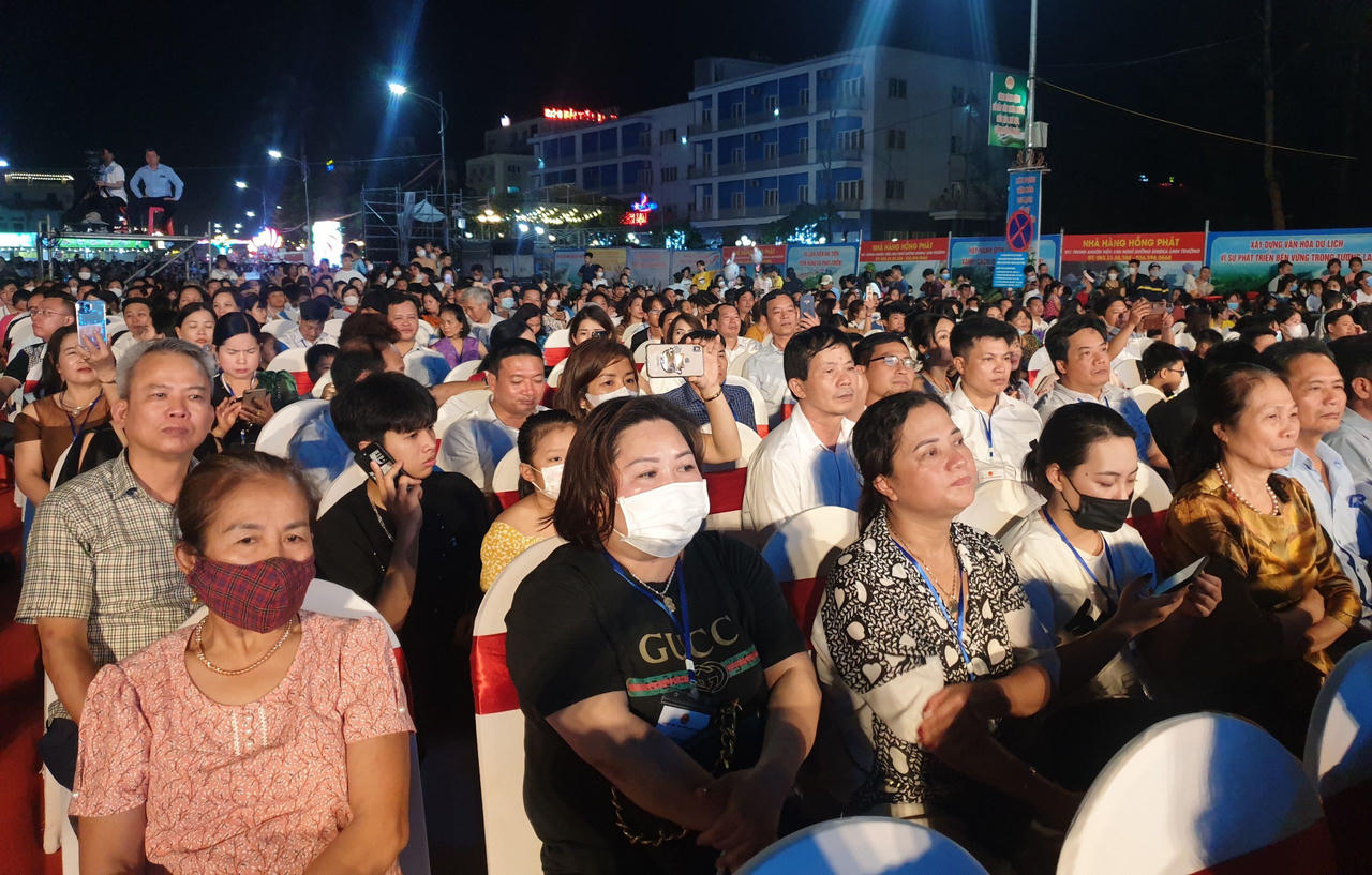 Từng bừng Lễ hội du lịch biển Hải Tiến năm 2023