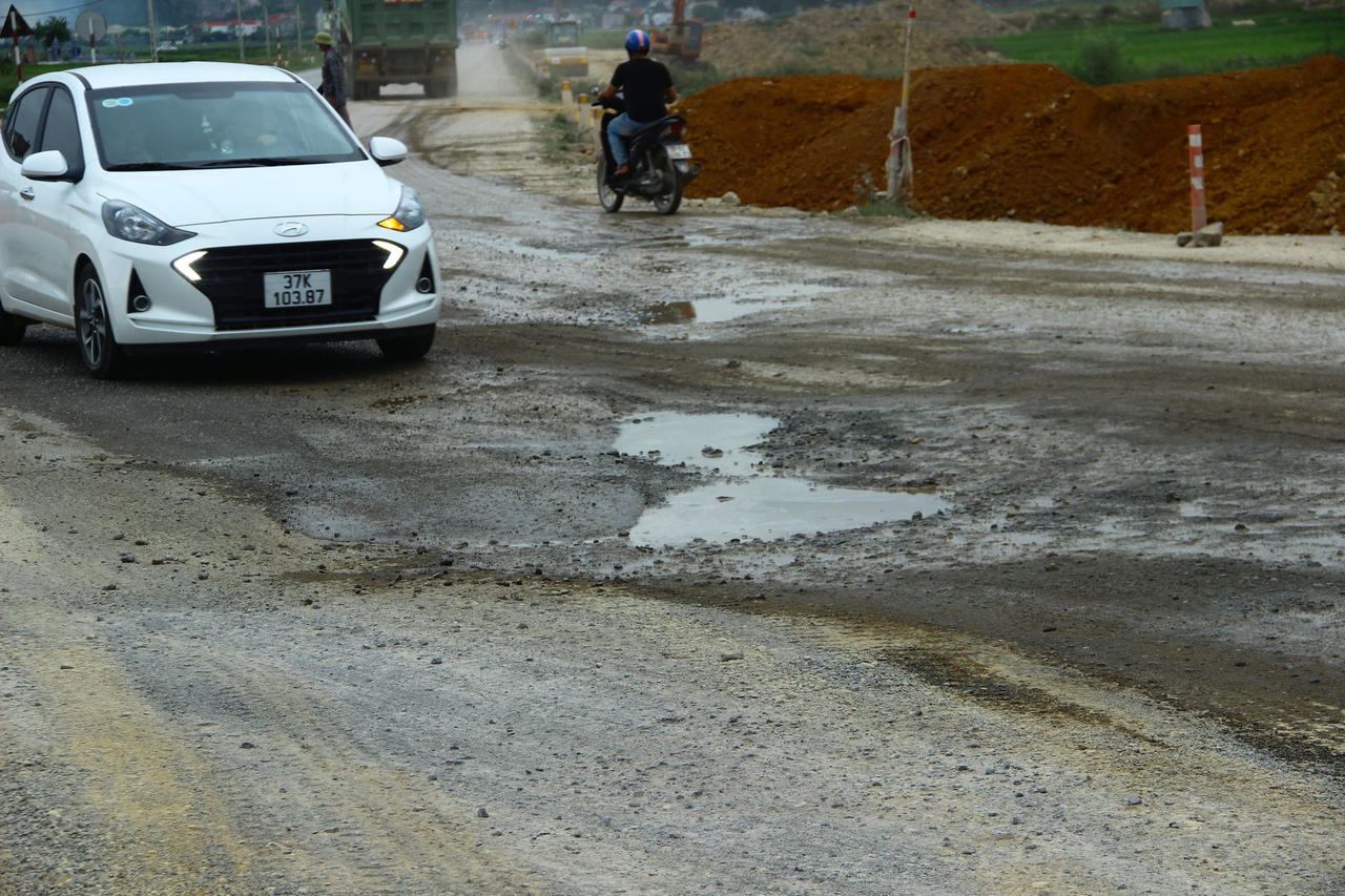 Bất cập trong quá trình thi công cao tốc Bắc – Nam đoạn qua tỉnh Nghệ An