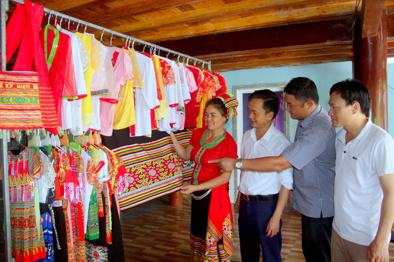 Hiệu quả từ những chính sách phát triển kinh tế - xã hội cho đồng bào dân tộc thiểu số vùng biên xứ Nghệ