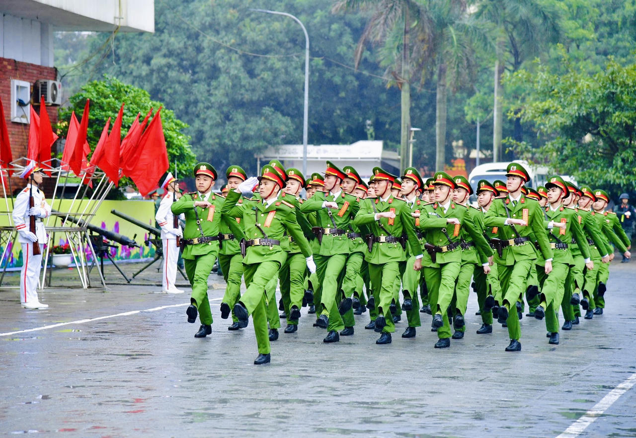 Những hình ảnh đẹp của lực lượng vũ trang Nghệ An tại lễ ra quân huấn luyện 