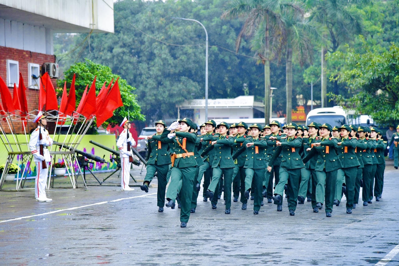 Những hình ảnh đẹp của lực lượng vũ trang Nghệ An tại lễ ra quân huấn luyện 