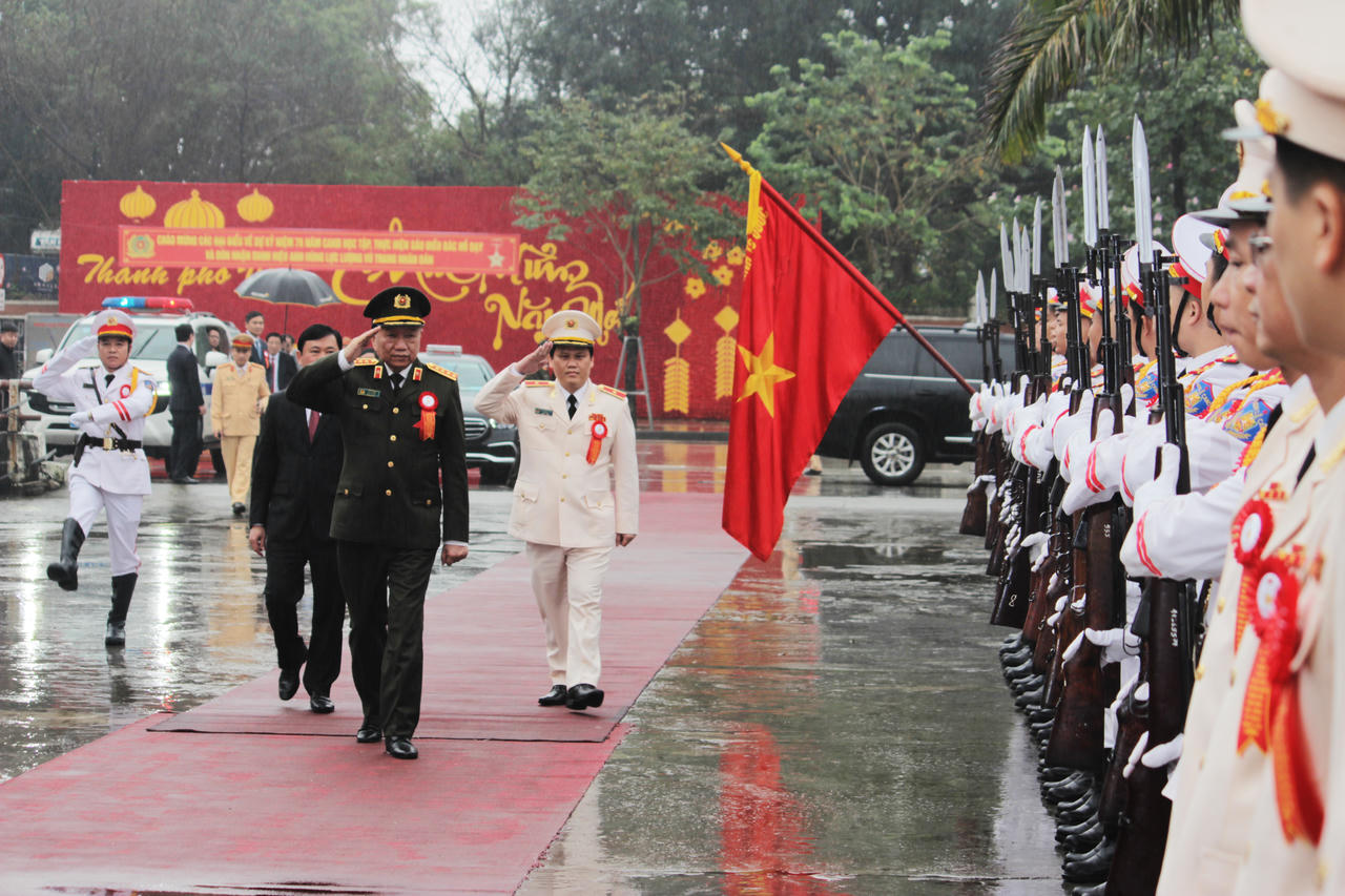 Xứng danh Anh hùng Lực lượng vũ trang nhân dân trên quê hương Bác Hồ