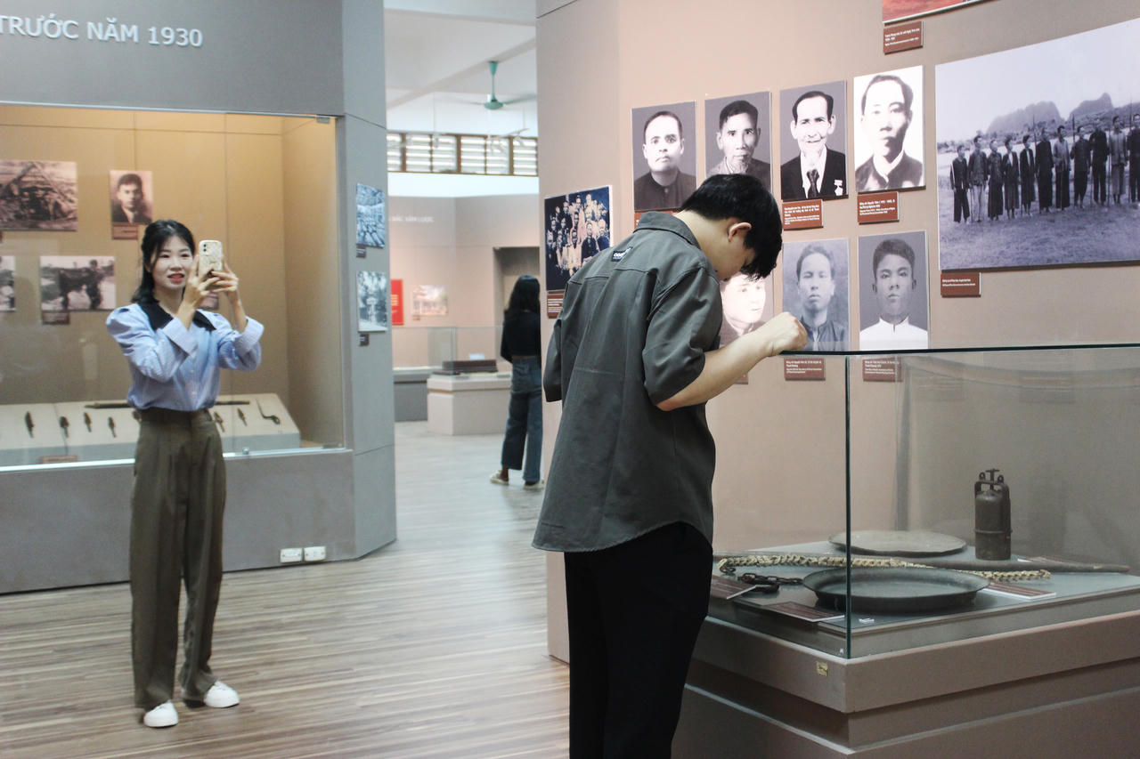 Bảo tàng Nghệ An bỗng trở thành "hot trend" với giới trẻ 