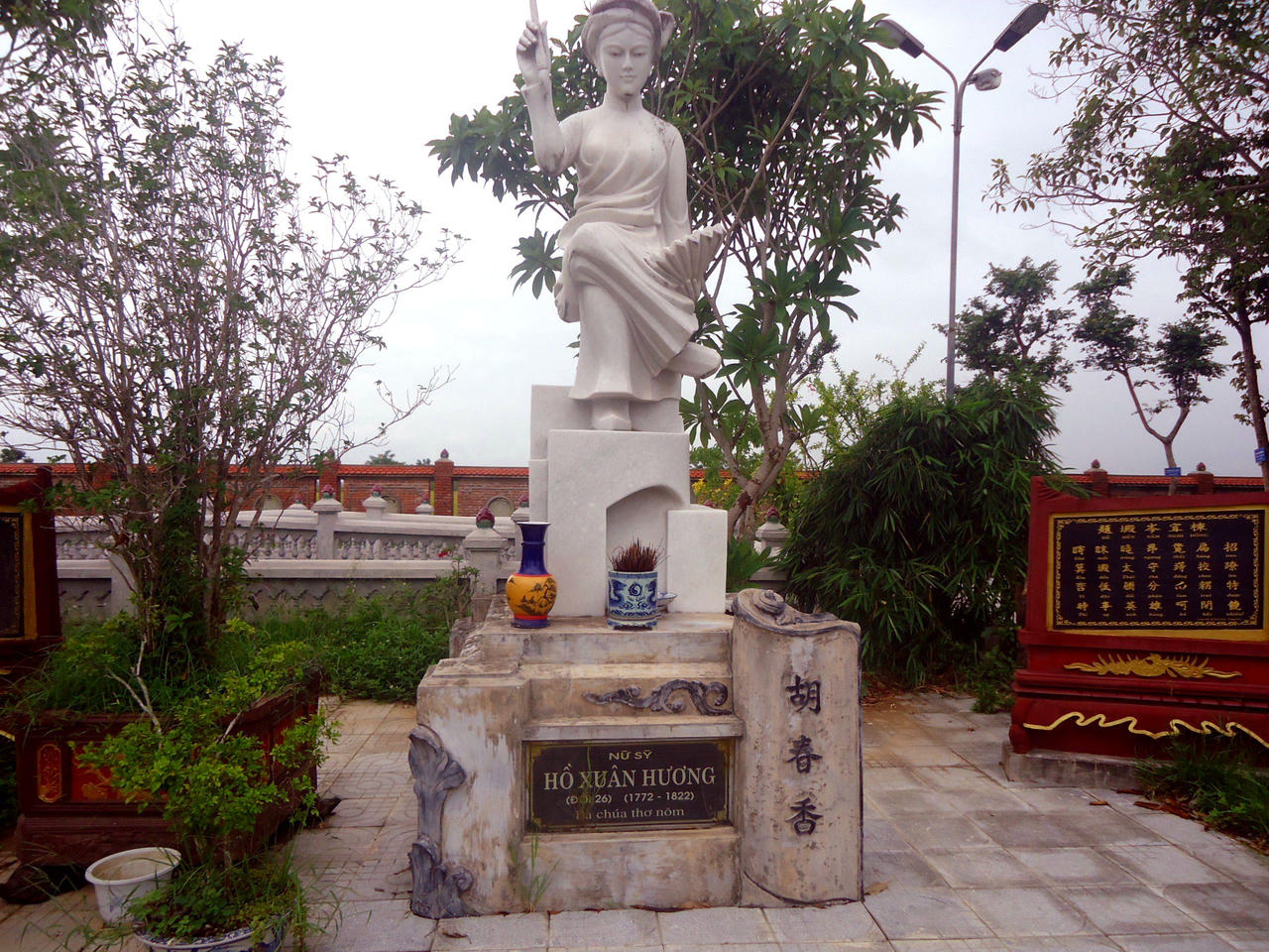 Tranh cãi đặt tên mới cho quê hương Nữ sĩ Hồ Xuân Hương: Đề xuất đổi thành xã Quỳnh An 