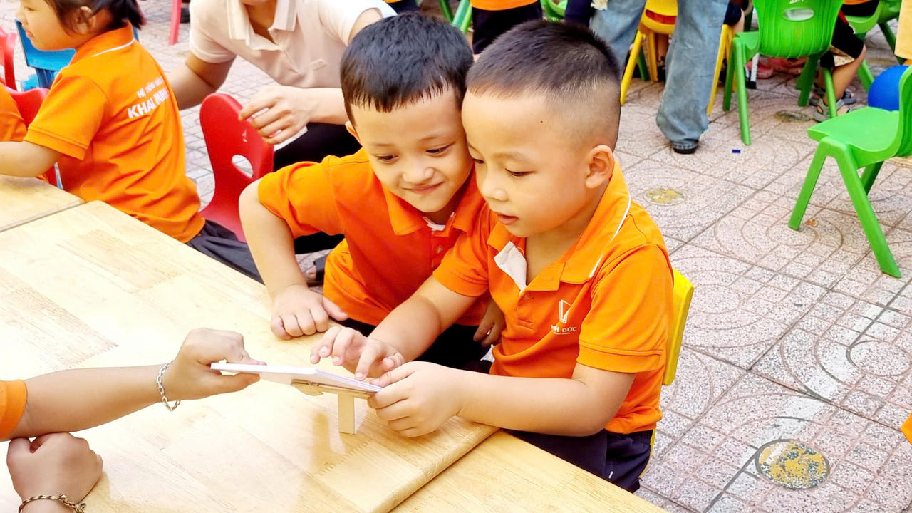 Không khí háo hức chào đón năm học mới tại khắp các tỉnh thành cả nước