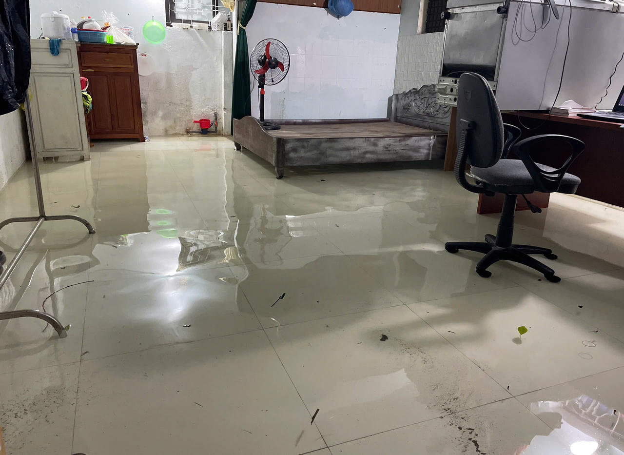 Nghệ An: Mưa lớn kéo dài, nhiều tuyến đường ngập sâu 