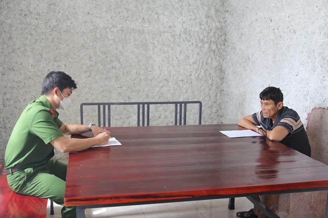 Nam bệnh nhân lập đường dây bán ma tuý trong bệnh viện