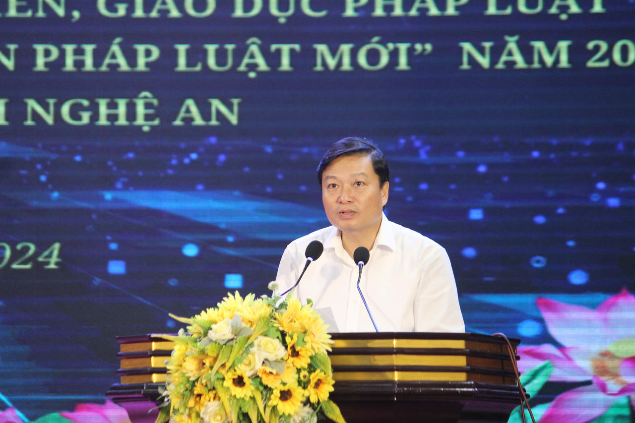Nghệ An trao giải cuộc thi trực tuyến “Tìm hiểu văn bản pháp luật mới” năm 2024