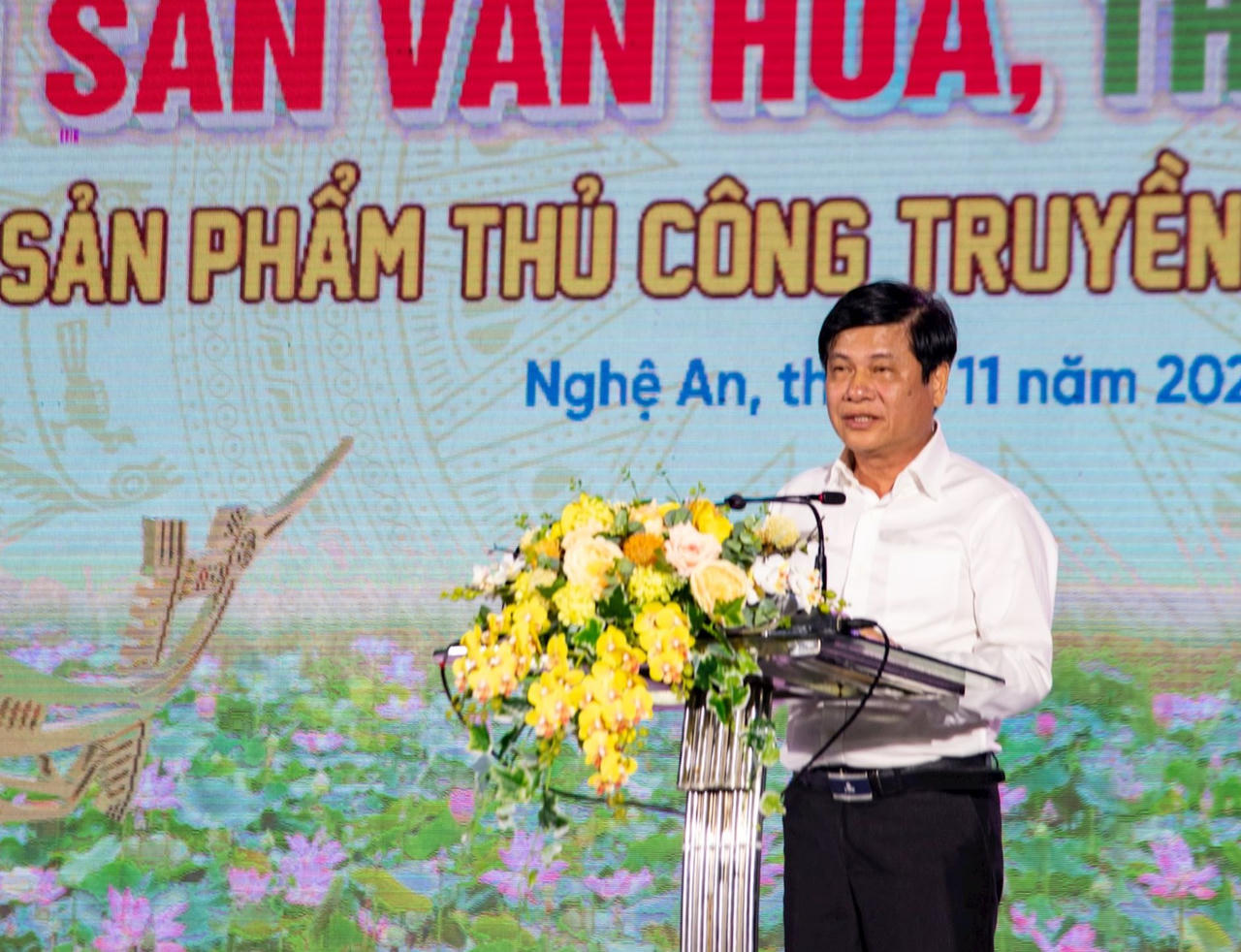 Liên hoan nghệ thuật dân gian truyền thống “Việt Nam - những sắc màu Di sản”