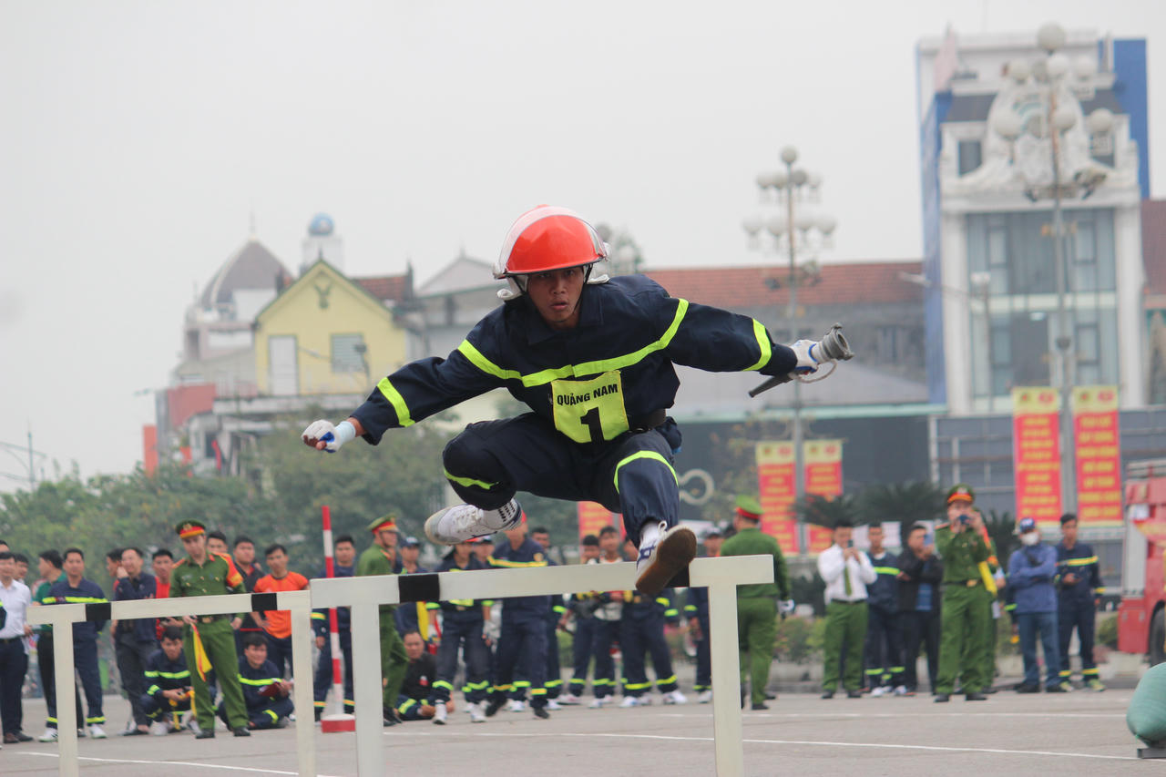 Khai mạc hội thi nghiệp vụ chữa cháy và cứu nạn, cứu hộ khu vực 3