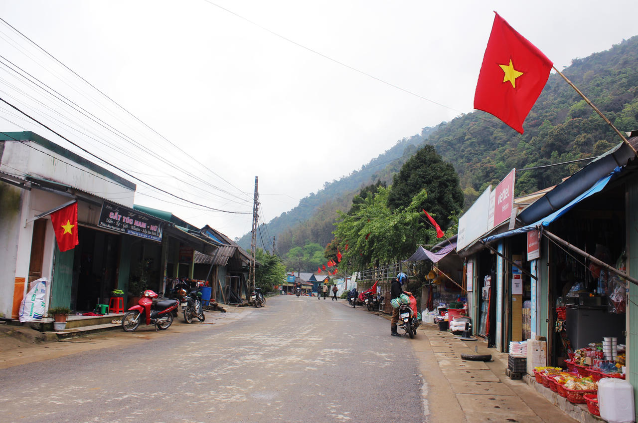 Khi người Mông làm du lịch