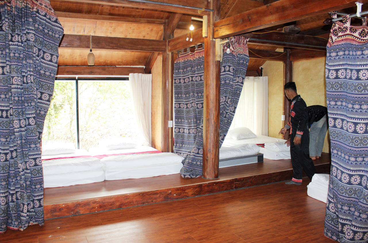 Khi người Mông làm du lịch