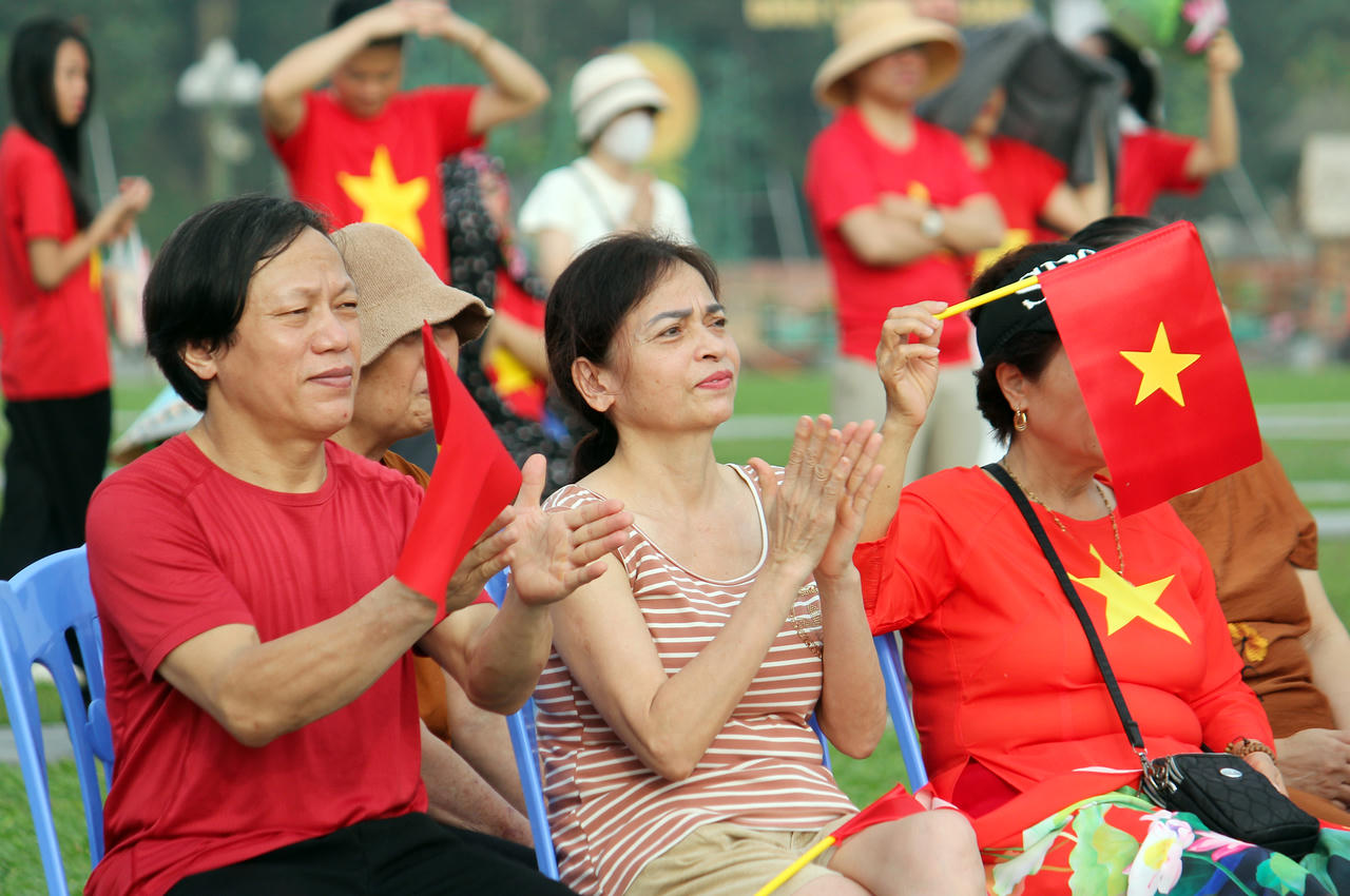 Người dân quê Bác hướng về TP HCM