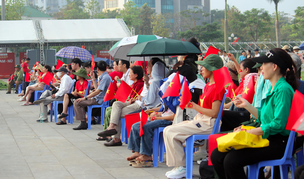 Người dân quê Bác hướng về TP HCM