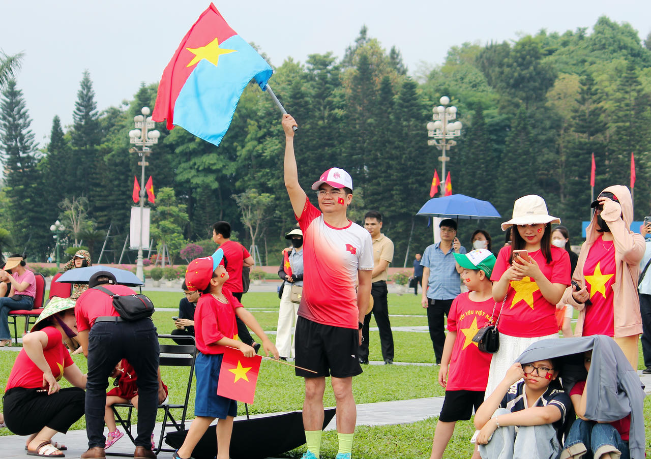 Người dân quê Bác hướng về TP HCM