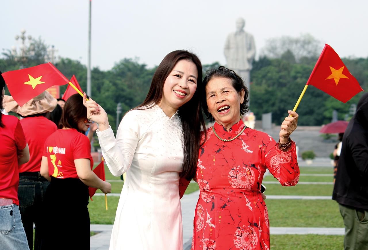 Người dân quê Bác hướng về TP HCM