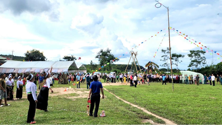 Nhớ Tết Độc lập của người Mường ở Kon Tum 