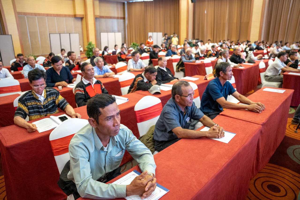 Biểu dương người có uy tín vùng đồng bào dân tộc thiểu số tỉnh Đắk Lắk 