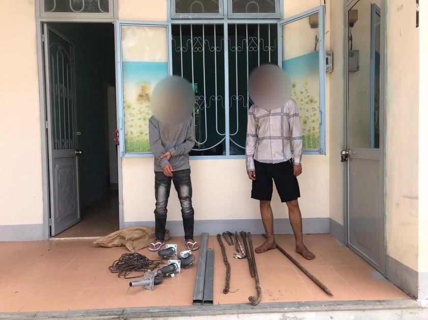 Bắt giữ nhóm đối tượng chuyên đột nhập nhà dân trộm tài sản ở Kon Tum