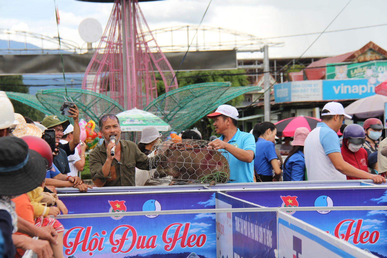 Đăk Hà (Kon Tum) tổ chức phiên chợ nông nghiệp sạch 2023