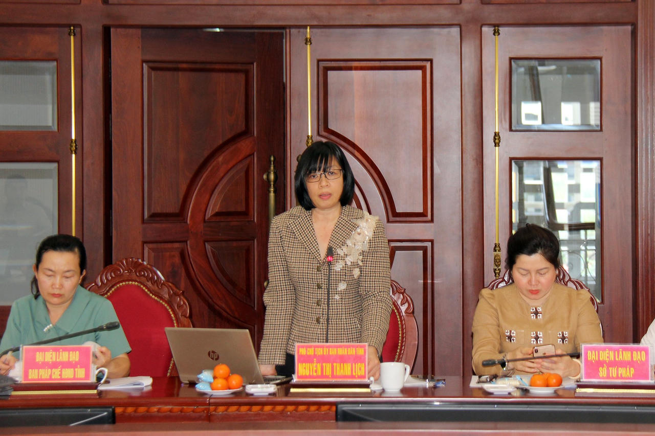 Thứ trưởng Bộ Tư pháp Đặng Hoàng Oanh làm việc tại tỉnh Gia Lai