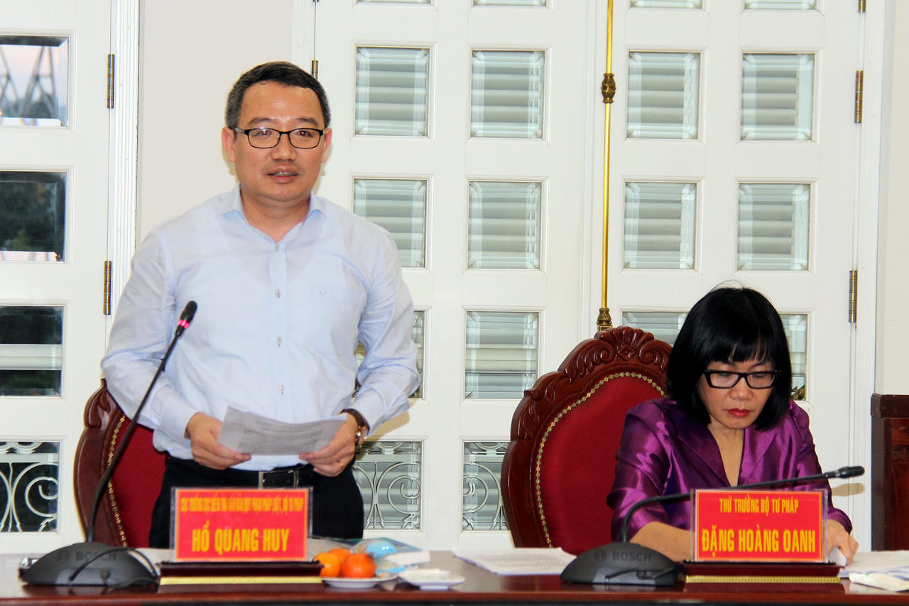 Thứ trưởng Bộ Tư pháp Đặng Hoàng Oanh làm việc tại tỉnh Gia Lai