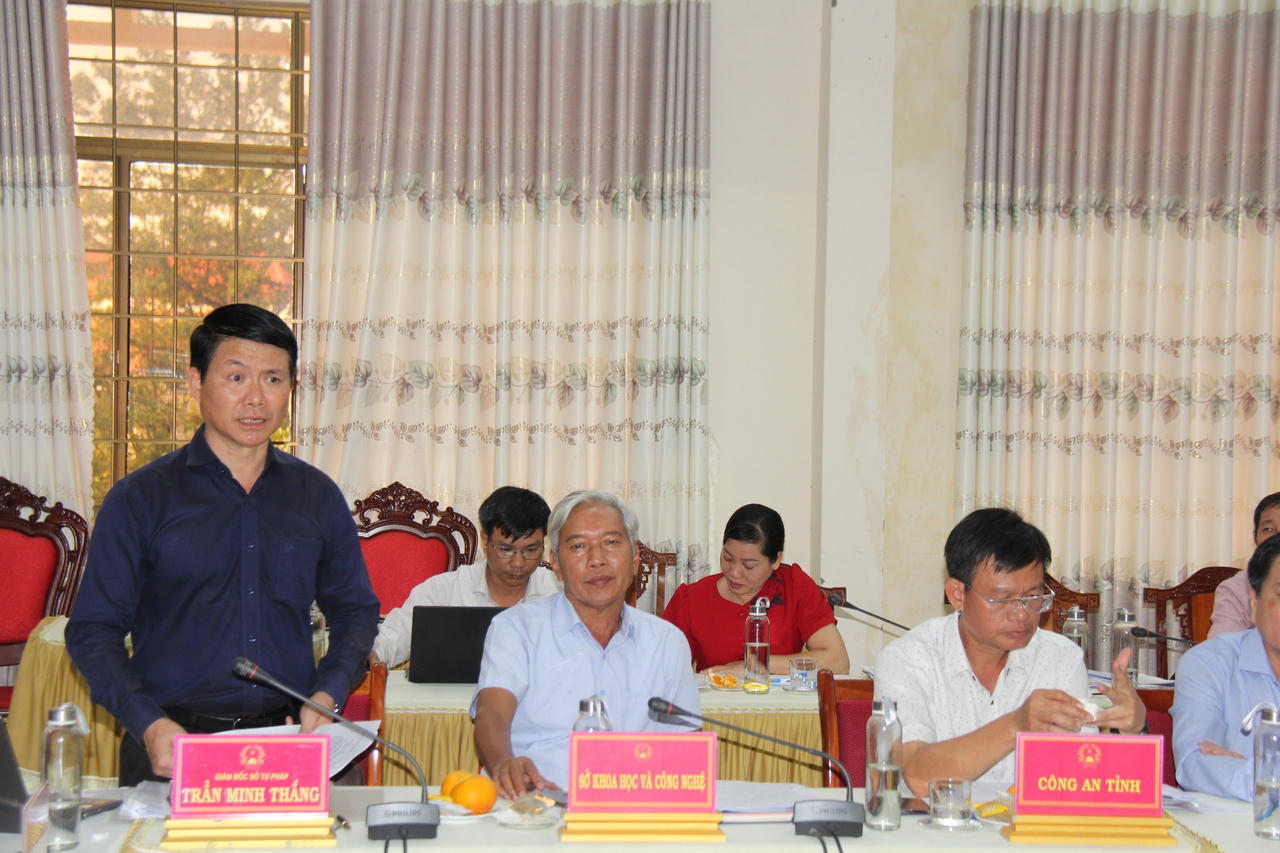 Thứ trưởng Đặng Hoàng Oanh: Kon Tum cần vận dụng tối đa các nguồn lực nhằm đẩy mạnh công tác kiểm tra, rà soát các văn bản quy phạm pháp luật