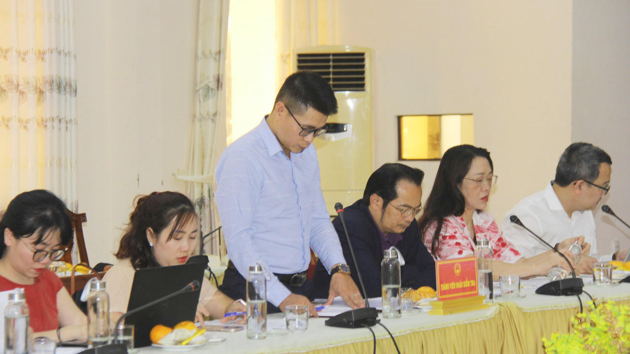 Thứ trưởng Đặng Hoàng Oanh: Kon Tum cần vận dụng tối đa các nguồn lực nhằm đẩy mạnh công tác kiểm tra, rà soát các văn bản quy phạm pháp luật