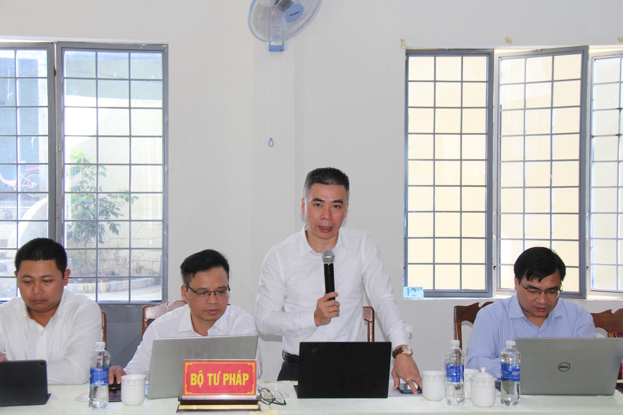 Thứ trưởng Nguyễn Thanh Tịnh làm việc tại Gia Lai