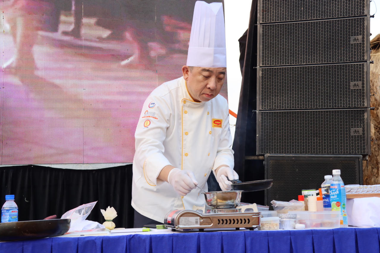 Kon Tum: Hội thi quốc tế xác lập kỷ lục Việt Nam về 120 món ăn chế biến từ sâm dây