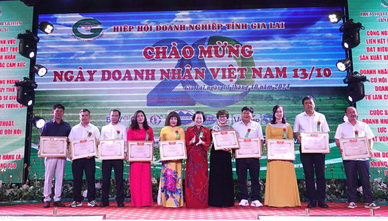 Doanh nhân Nguyễn Thị Sen: Vượt khó trong kinh doanh, tạo việc làm cho hàng nghìn lao động