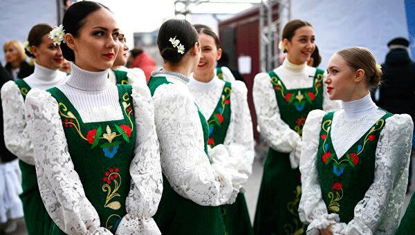 Kỷ niệm Ngày Thống nhất Dân tộc ở Nga